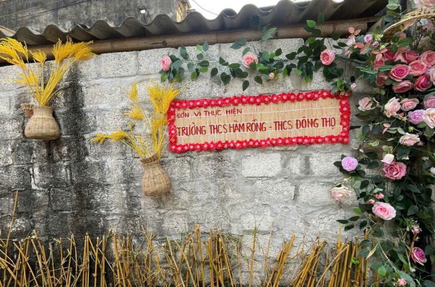  CÔNG TÁC TRANG TRÍ NGÕ NHÂN, CHUẨN BỊ CHO CHƯƠNG TRÌNH TẾT XƯA LÀNG CỔ